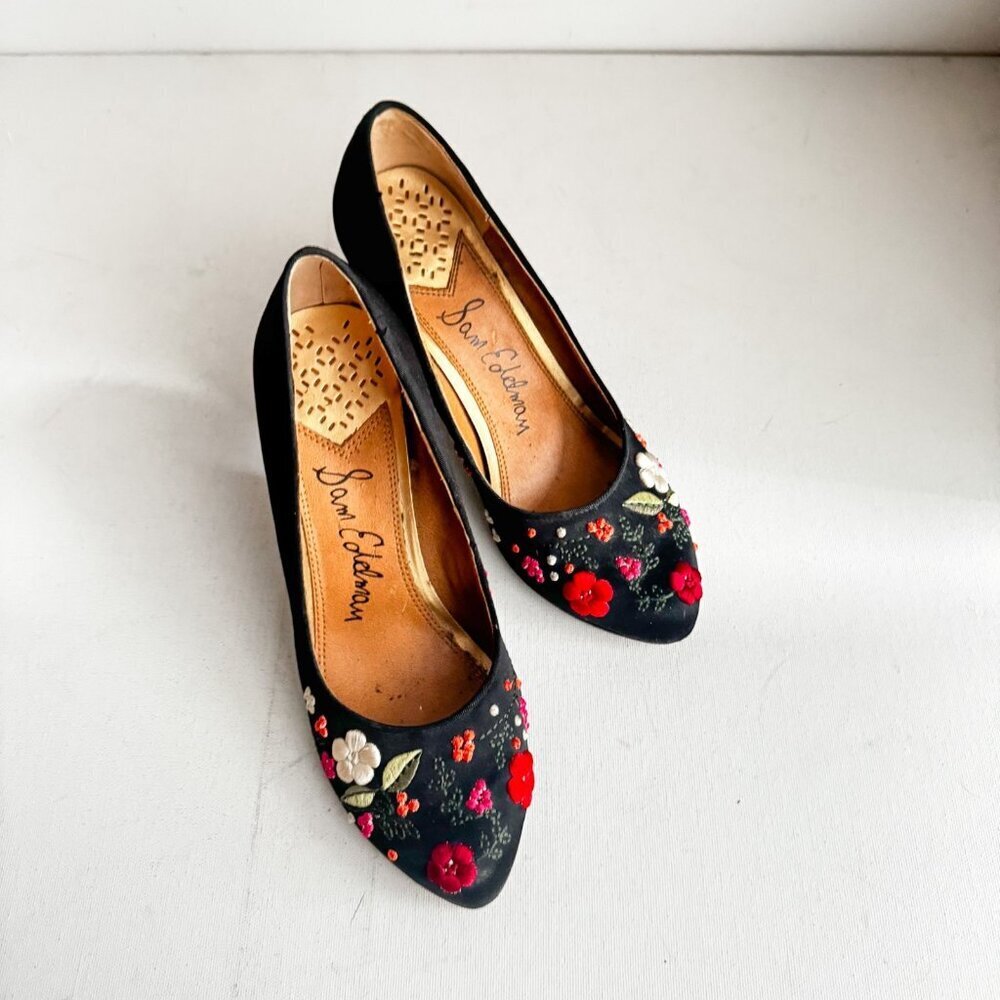 Vintage Sam Edelman Black Suede Wedge Floral Embroidered Heels 7 - Picture 7 of 11